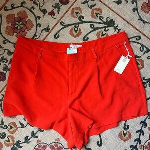 Good American Trouser Shorts